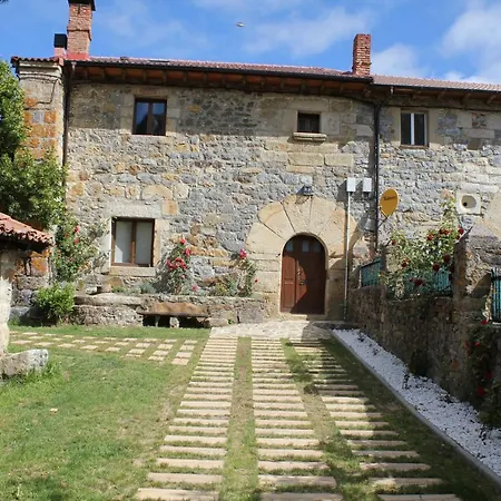 Chalet La Casa Del Diezmo De La Montana Palentina