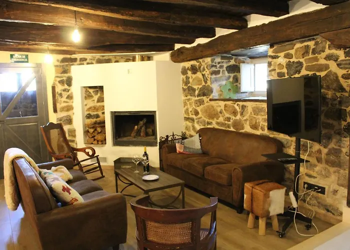 La Casa Del Diezmo De La Montana Palentina