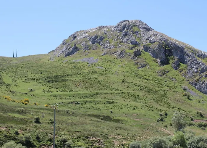La Casa Del Diezmo De La Montana Palentina * Redondo