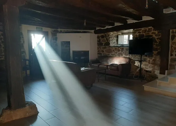 La Casa Del Diezmo De La Montana Palentina